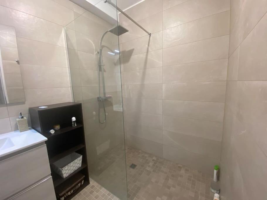 Appartement 100 M2 Terrasse Piscine Gruissan Exteriör bild