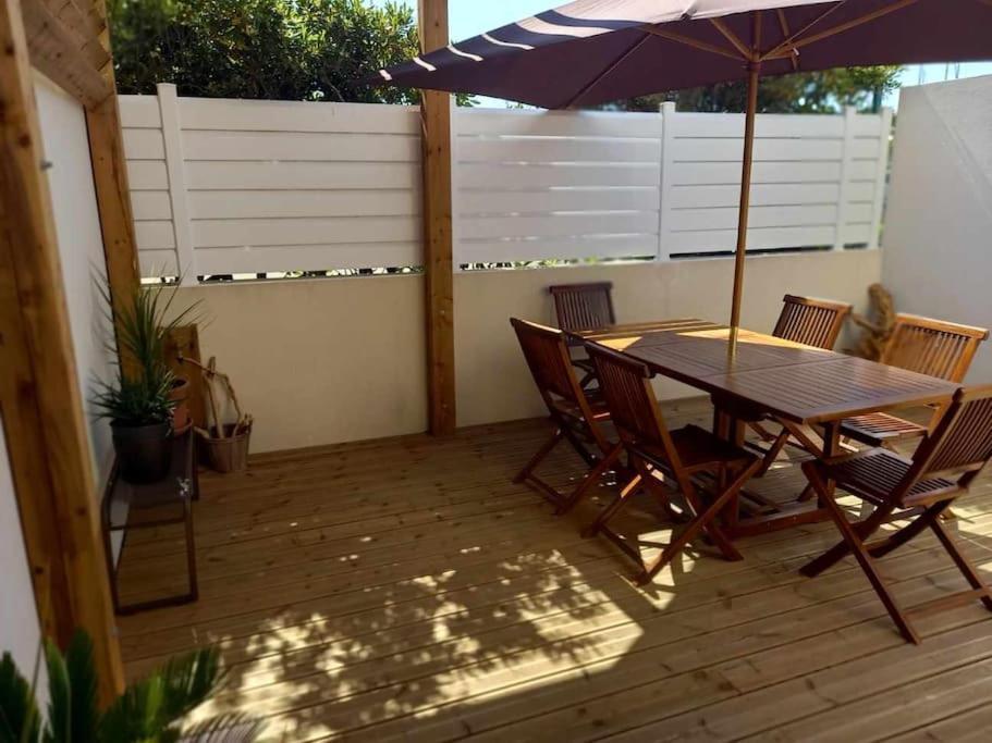 Appartement 100 M2 Terrasse Piscine Gruissan Exteriör bild