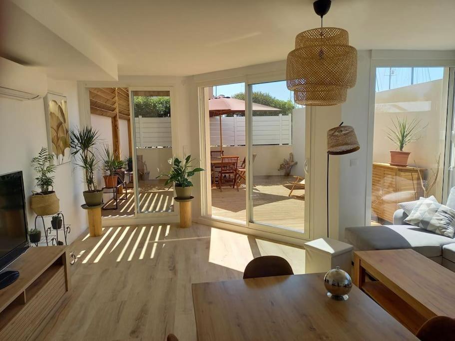 Appartement 100 M2 Terrasse Piscine Gruissan Exteriör bild